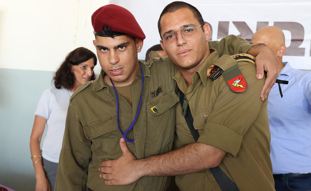 אמיר ואדיר סקיזדה (צילום: גדולים במדים)