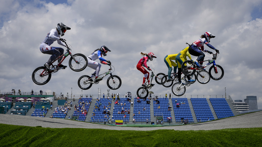 תחרות אופני ה BMX נשים בטוקיו