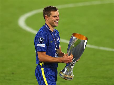 הקפטן והגביע (GETTY)