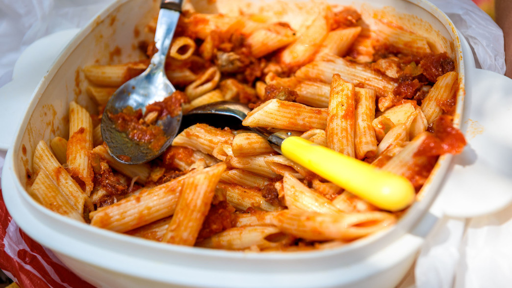 בולונז בקופסת פלסטיק