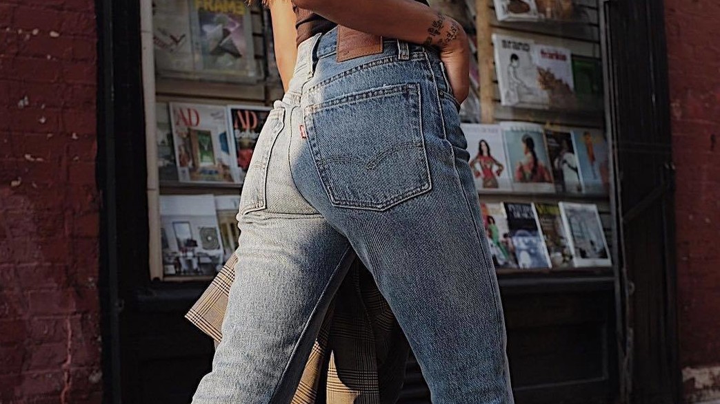 טריק ג'ינס (צילום: אינסטגרם, urbanoutfitters)