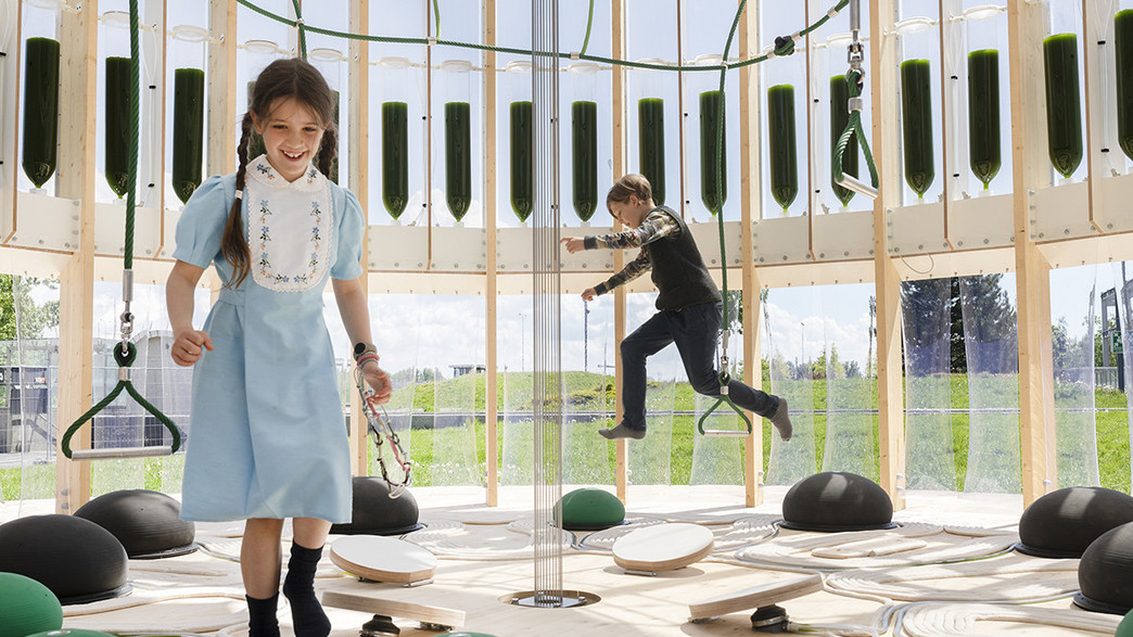 גן משחקים בתוך בועה גן משחקים בתוך בועה