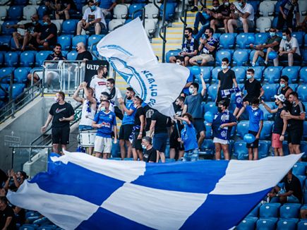 אווירה נהדרת בפ"ת (עודד קרני)