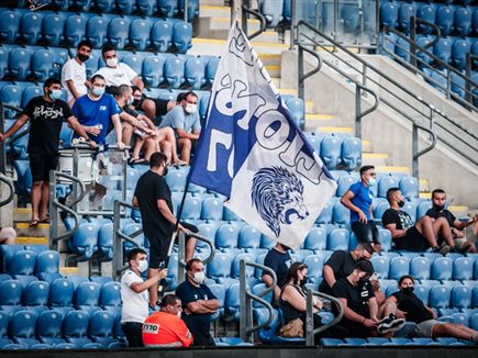 גם אוהדי ק"ש הגיעו (עודד קרני)