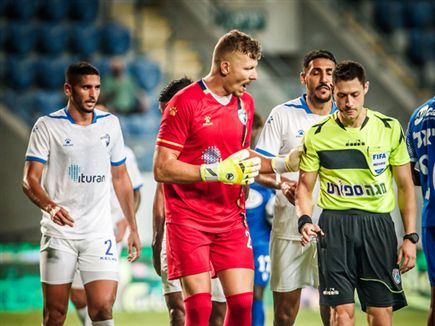 פוקסמן. היה במוקד (עודד קרני)