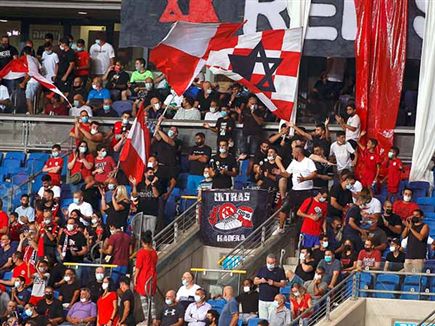 הקהל האדום דחף את שחקניו בנתניה (אלן שיבר)