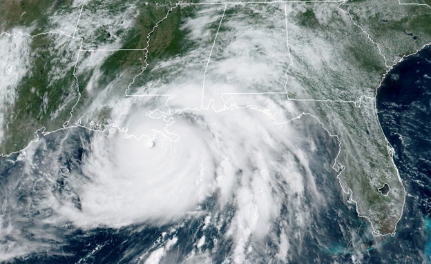 הוריקן אידה ממצלמת הלווין (צילום: רויטרס)