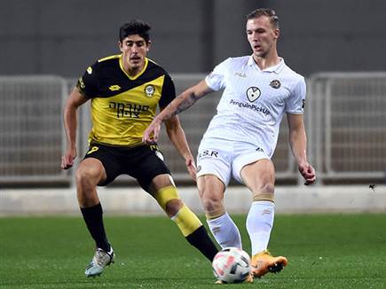 הבן האובד. קארצב (צילום: ברני ארדוב)