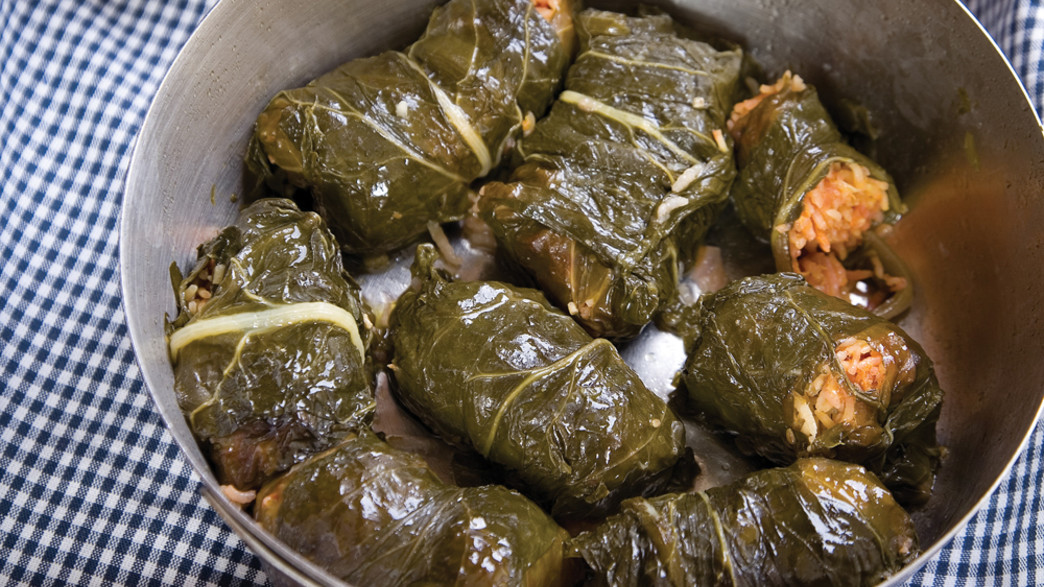 מנגולד ממולא אורז וסלק