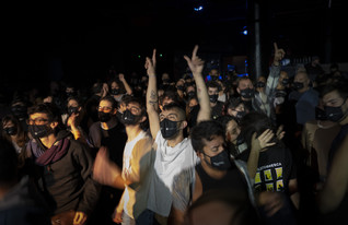 ניסוי להופעה בימי קורונה בברצלונה‎ (צילום: AP)