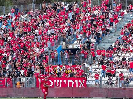 הקהל האדום הפגין נוכחות (מאור אלקסלסי)