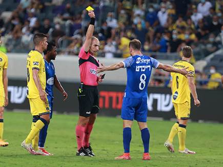 עלה כמחליף וספג צהוב. רייכרט (מרקו)