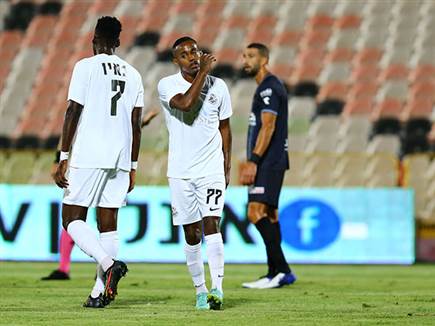 ללא נקודות, אשדוד (לירון מולדובן)