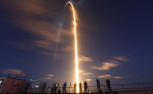 שיגור החללית של ספייס אקס (צילום: reuters)