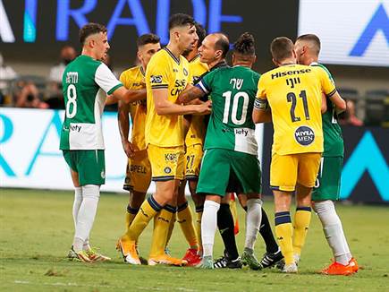 ערב של כדורגל משובח בבלומפילד (אלן שיבר)