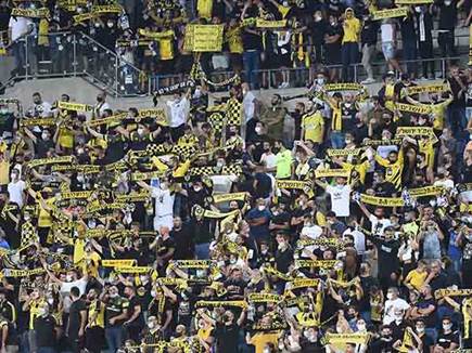 אוהדי בית"ר. לא כמו בדרבי, אבל לא נורא (ברני ארדוב)