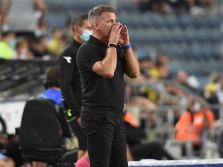 אטפלד. החרב מתהדקת (ברני ארדוב)