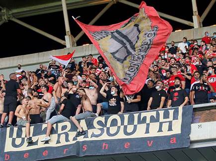 האדומים מהנגב כבר הריחו את התואר הראשון שלהם העונה (אלן שיבר)