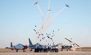 סיום קורס טיס 182 (צילום: דובר צה''ל)