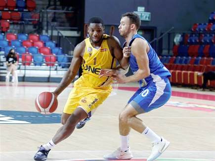 רגלנד. יצא מאוכזב מול האקסית (אלן שיבר)