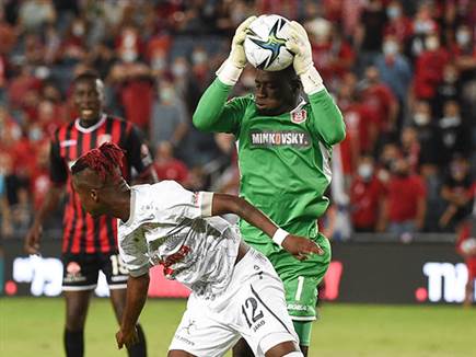 אדליי, משחק טוב שלו (ברני ארדוב)