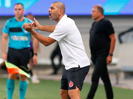 סלים טועמה ושחקניו לא הצליחו למצוא מענה (אלן שיבר)