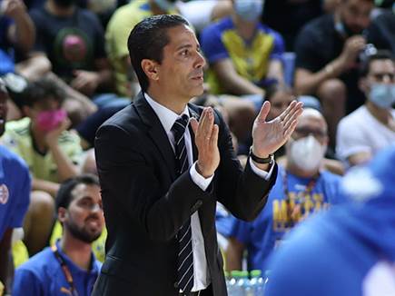 ספרופולוס, יכול להיות מרוצה (דני מרון)