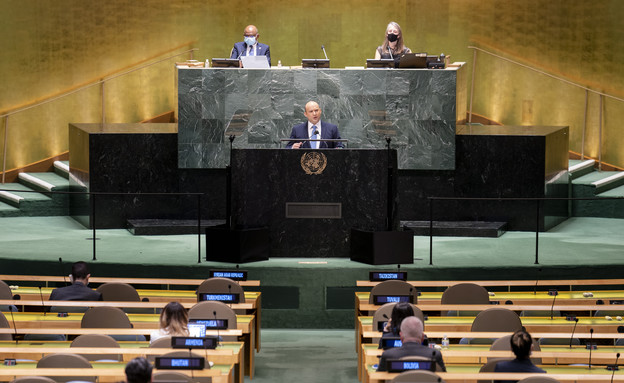 נאומו הראשון של נפתלי בנט באו"ם (צילום: AP)
