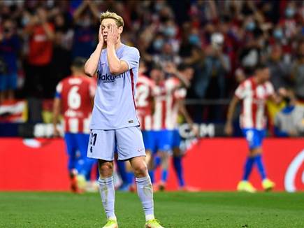 לא הצליח לעזור לבארסה הערב. דה יונג (getty)