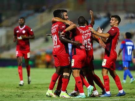 ניצחון שני ברצף לאדומים (לירון מולדובן)