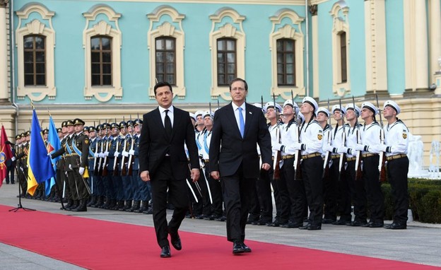 הנשיא הרצוג והנשיא ולדימיר זלנסקי בארמון הנשיאות  (צילום: חיים צח, לע"מ)