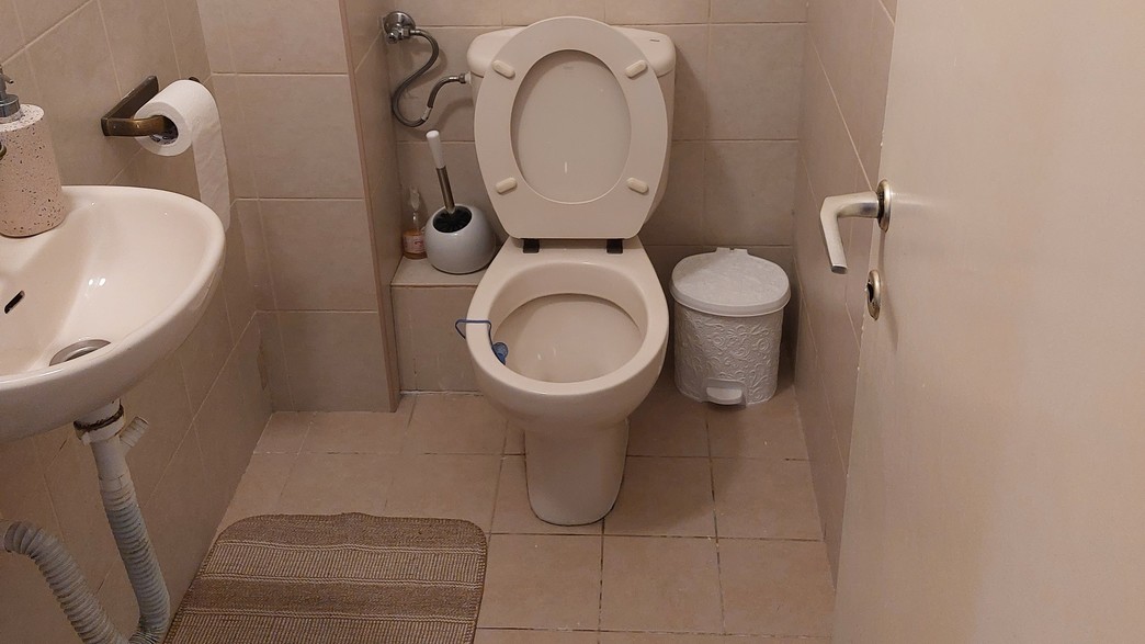 מייקאובר לירון עזוז, ג - 1