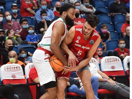 קלע שלשה ששינתה מומנטום. גרשון (ברני ארדוב)