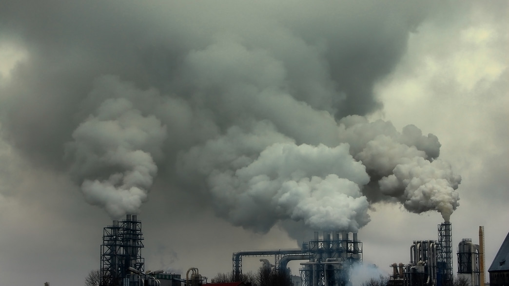 מציפים את האוויר בעשן