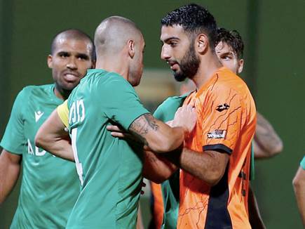 עצבים באצטדיון בנס ציונה (אלן שיבר)