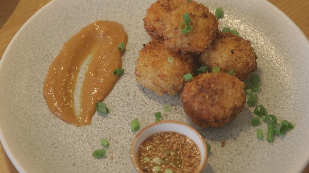 הכדורים של מיכל - קציצות עוף אסייתיות הכדורים של מיכל - קציצות עוף אסייתיות