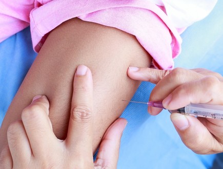 חיסון (צילום: Komsan Loonprom, Shutterstock)