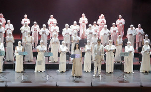 היצירה "אלפא ואומגה" בבית האופרה "הליקון" ברוסיה (צילום: yuliya osadcha, יח"צ)