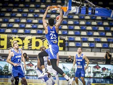 (FIBA) (צילום: ספורט 5)