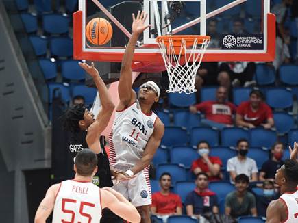 התקשה בהתקפה. קייזר גייטס (ברני ארדוב)