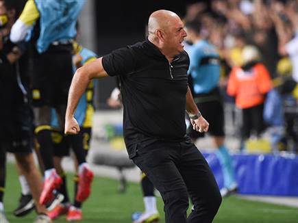 בני לם, חגיגה גדולה בבכורה (ברני ארדוב)