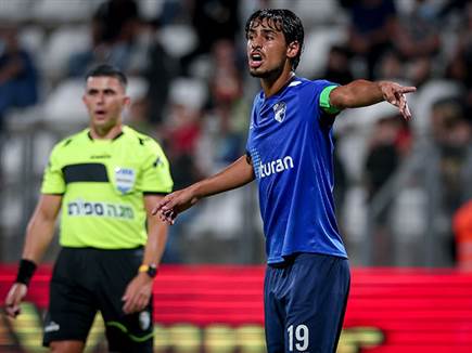 החמצה גדולה שלו במחצית הראשונה. קהת (מאור אלקסלסי)