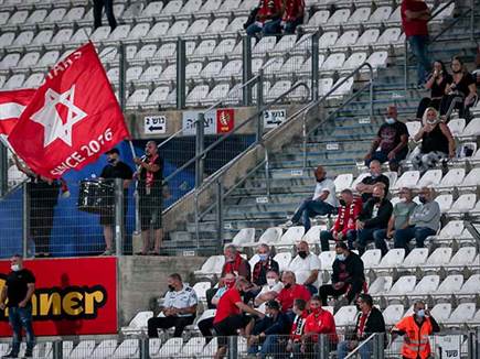 חזרו עם שלוש נקודות. אוהדי חדרה (מאור אלקסלסי)