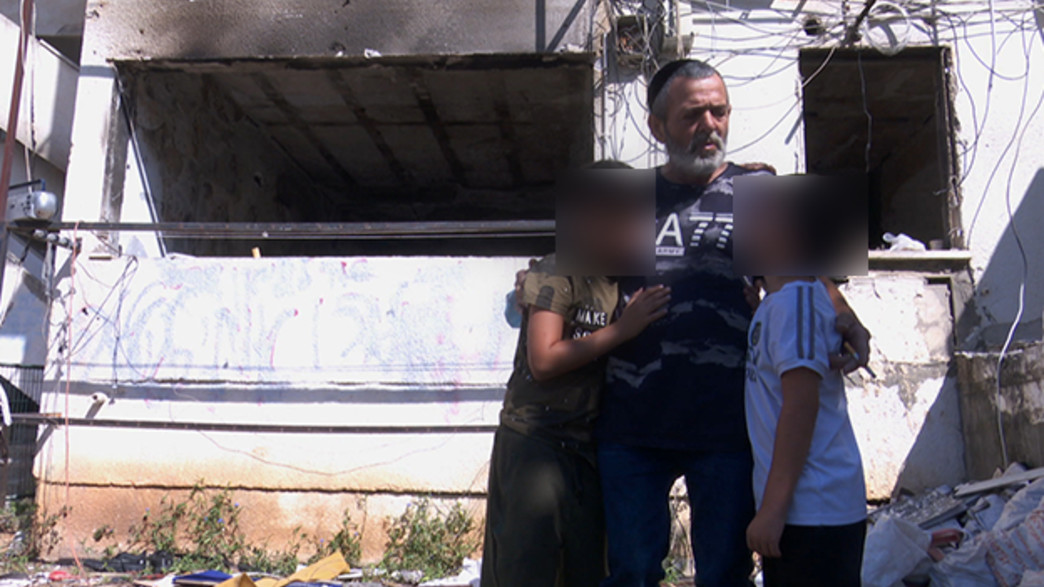 ניצולי השריפה שבה  נספה הילד בן ה-12 בפתח תקווה