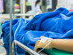 אישה בבית חולים, אילוסטרציה (צילום: Zetar Infinity, Shutterstock)