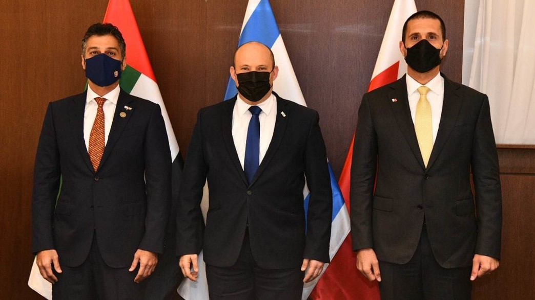 נפתלי בנט, נפגש עם שגרירי איחוד האמיריות ובחריין