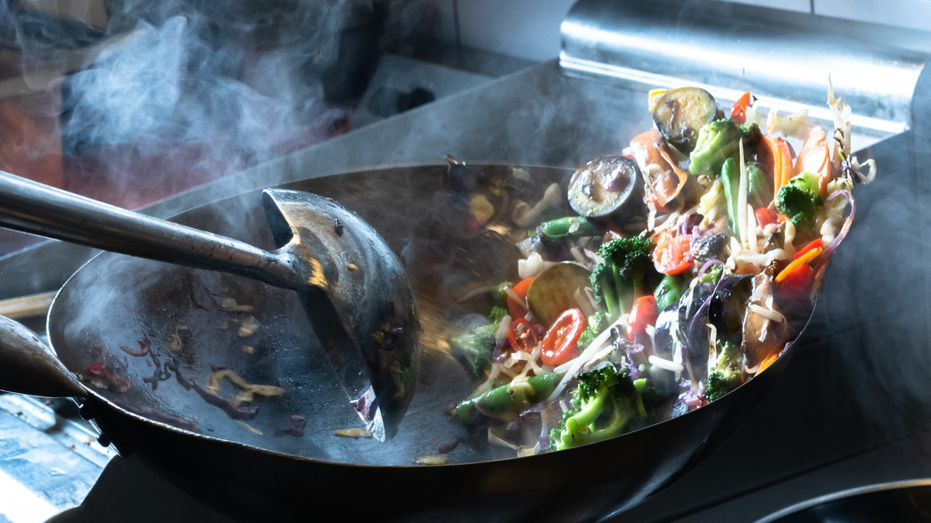 דלי אסיאתי ווק מוקפץ דלי אסיאתי ווק מוקפץ