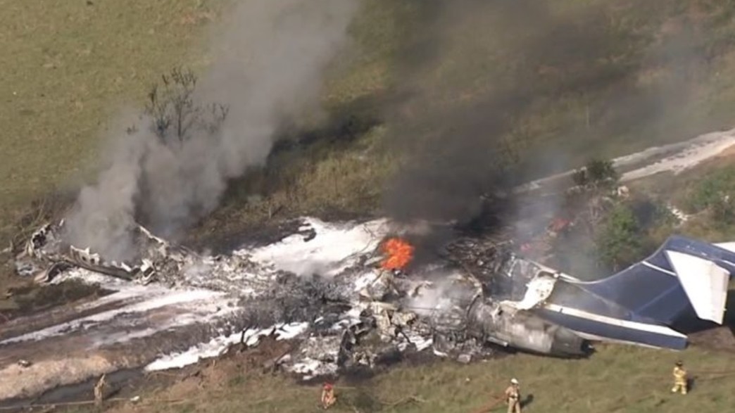 מטוס נשרף לגמרי (צילום: צילום מסך)