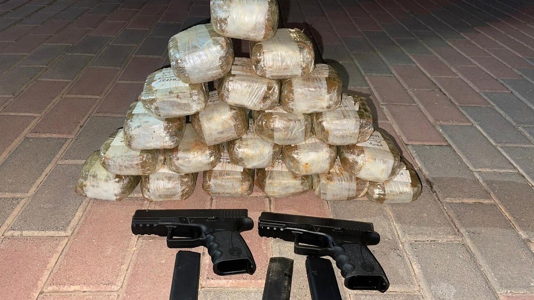 הברחת נשקים וסמים מסוכנים בגבול לבנון