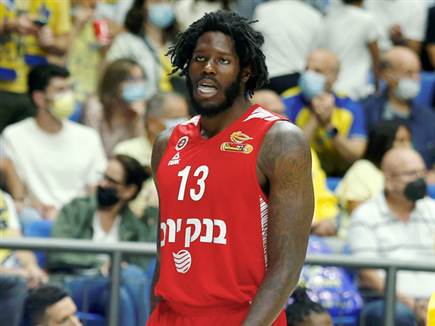 אנתוני בנט. בכורה פושרת מאוד לאמריקני בליגת העל (אלן שיבר)